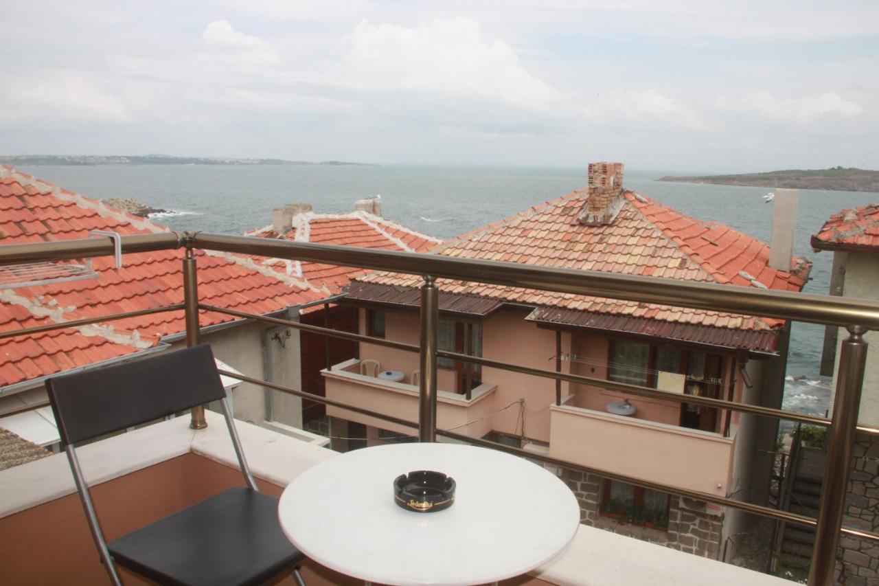 Family Hotel Emilia Sozopol Exterior photo